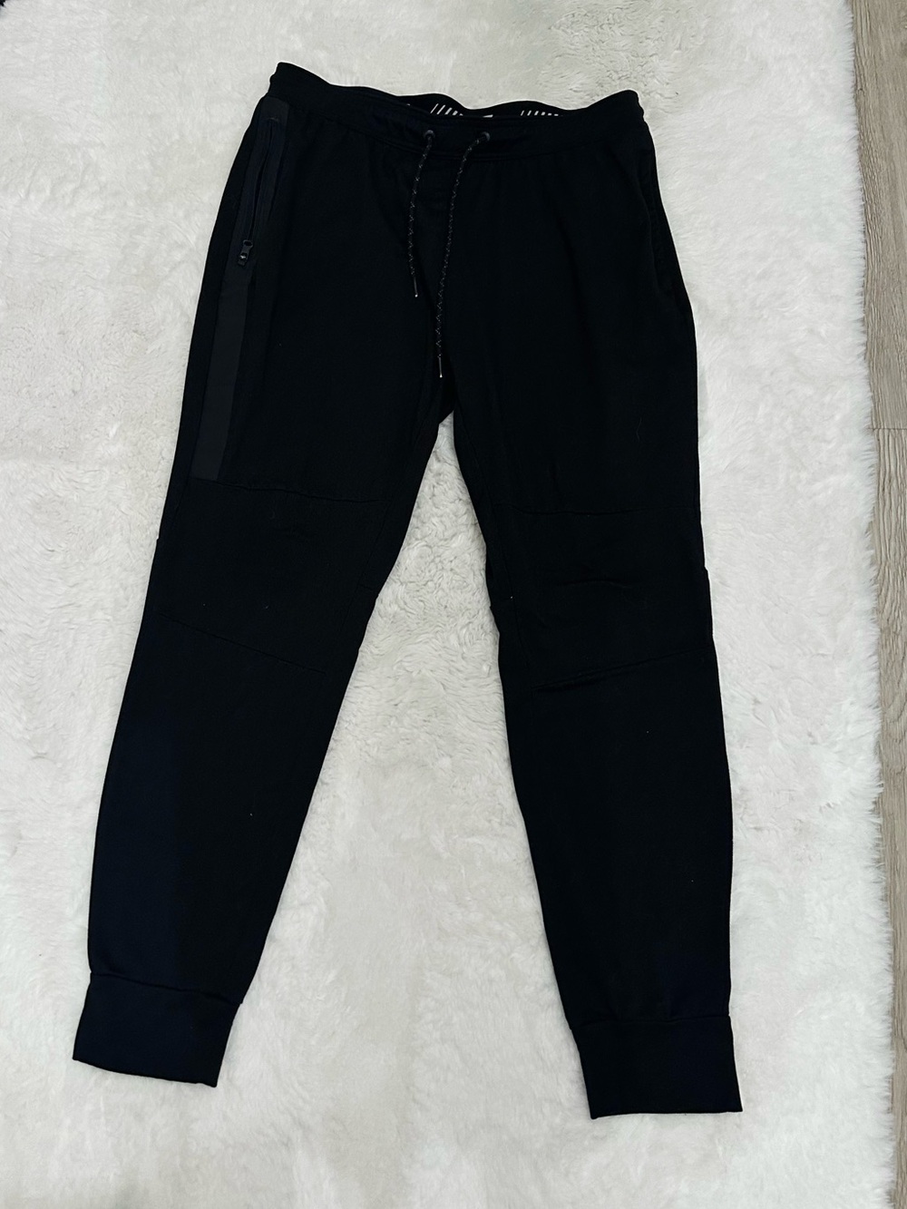 American Eagle Men's Black Jogger Pants with Drawstring Waist